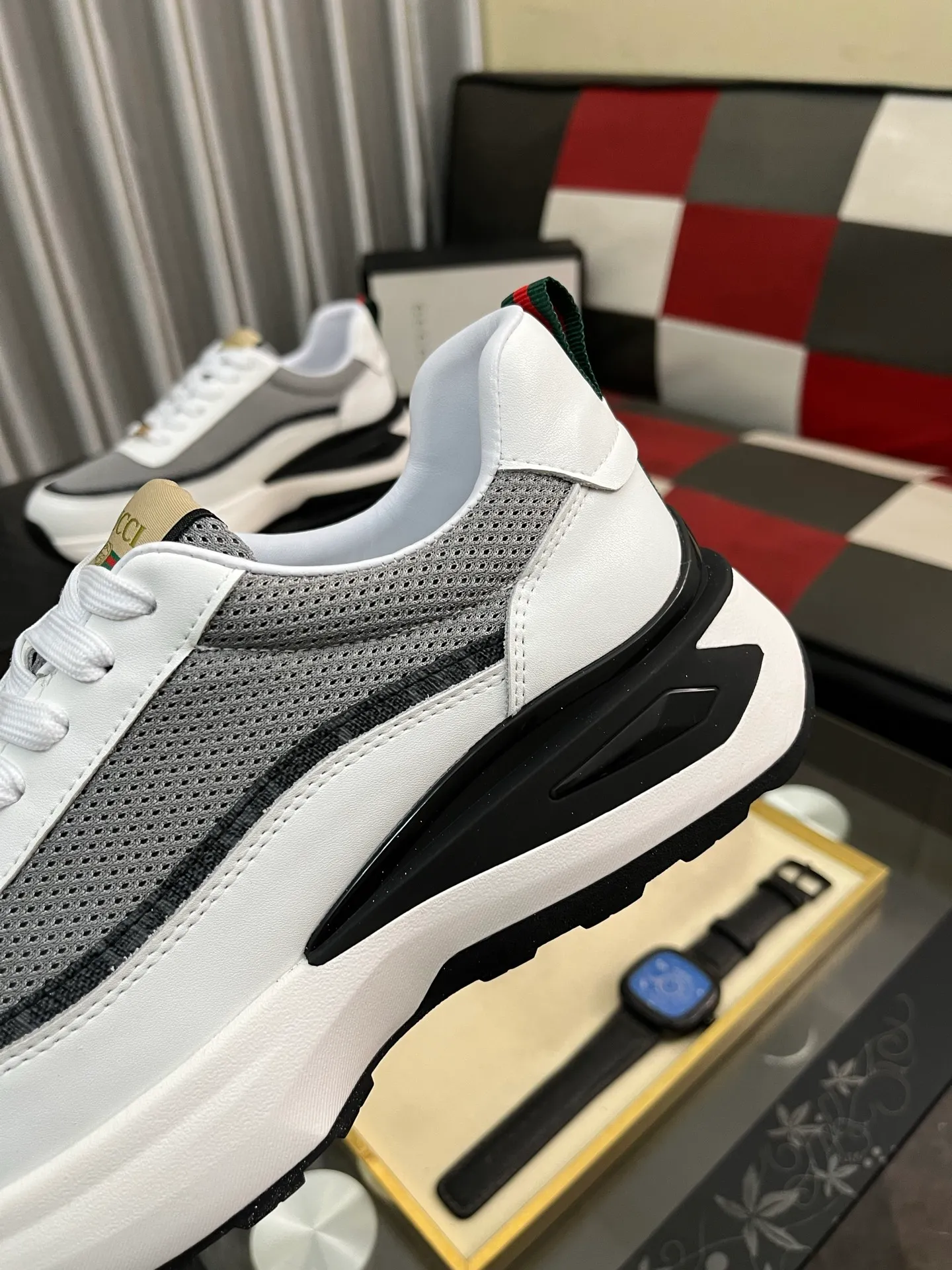 Men's Men's Shoes 💰458 ⌚️⌚️[GUCCI] Gucci men's casual shoes are absolutely popular 🔥The ultimate matching item for trendy men! The charm of super texture is irresistible, the main recommendation, the flower leather color is bright! The upper is made of high-quality brand printed fabric with cowhide, breathable leather lining and wear-resistant rubber sole, noble and elegant! Extremely comfortable🎁🎁You can be as handsome as you want💪 38-443️⃣colors available